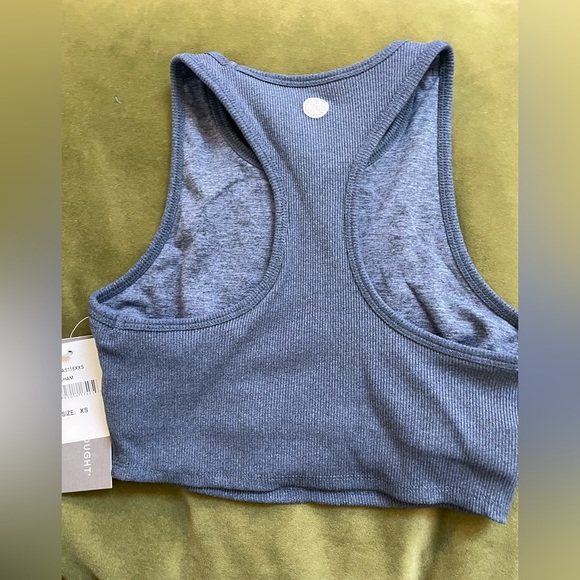 NEW Threads 4 Thought Gray Ribbed Performance Crop Tank - Picture 6 of 7